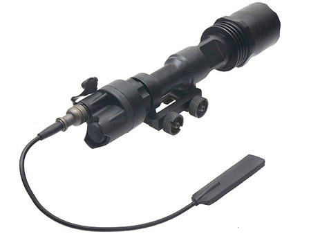 SureFire M961 Tactical Light LED Version Super Bright (EX109-BK)
